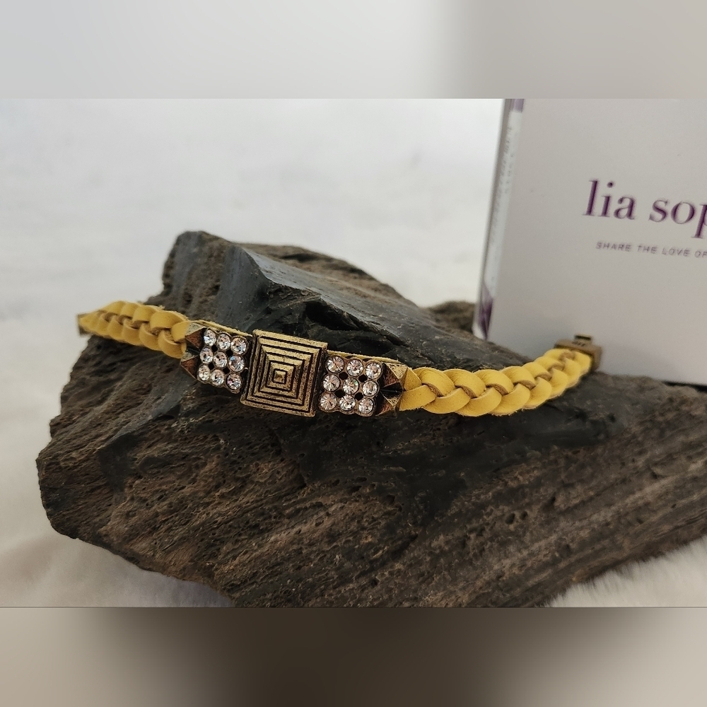 NWT Sophia "Confidant" Lemon colour faux leather with cut crystal bracelet